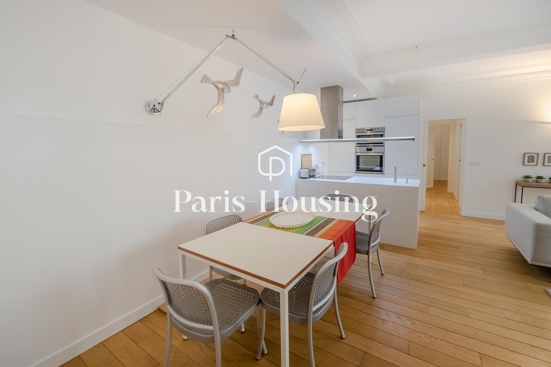 Apartment for rent furnished, Paris 7ème, 2 bedrooms, 75.37m2 - Ref: 210367 - Paris-housing - Image 4