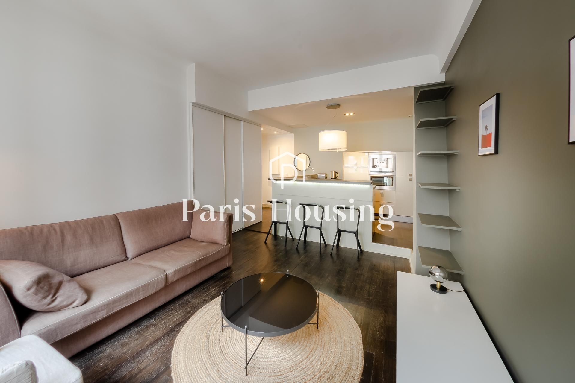 Location appartement meublé, Paris 9ème, 2 pièces, 53.7m2 - Ref: 210371 - Paris-housing - Image 3