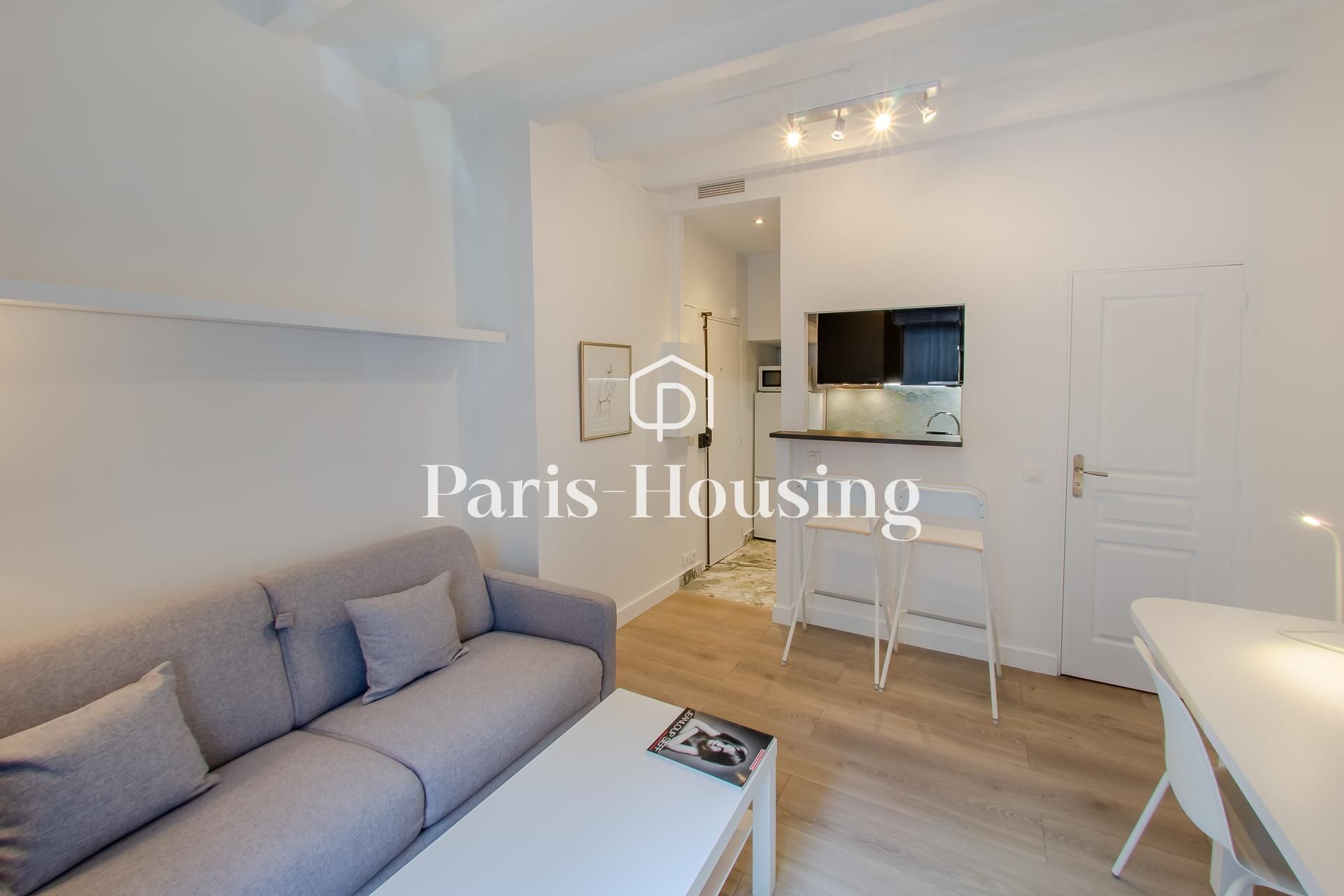 Studio for rent furnished, Paris 17ème, 1 room, 17.19m2 - Ref: 210374 - Paris-housing - Image 2