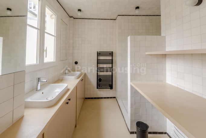 Rue Saint-Sulpice - Paris 6ème Luxembourg - Odéon