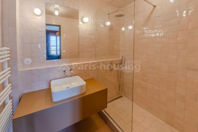 Rue Saint-Sulpice - Paris 6ème Luxembourg - Odéon