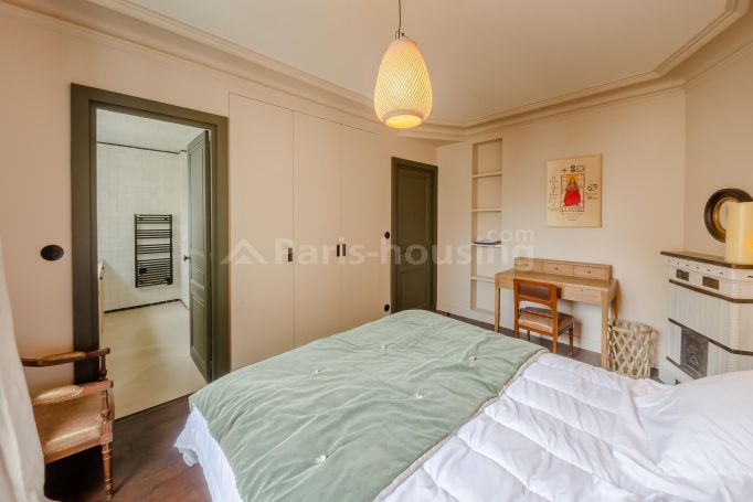 Rue Saint-Sulpice - Paris 6ème Luxembourg - Odéon