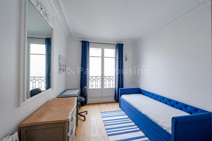 Rue de l'Université - Paris 7ème Palais-Bourbon - Invalides