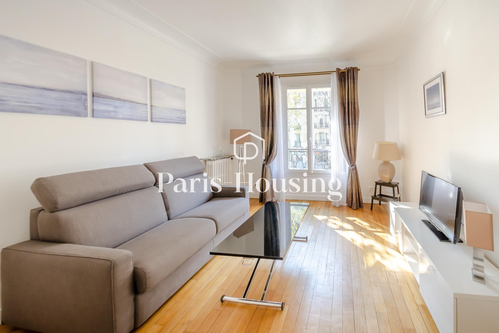 Location studio meublé, Paris 16ème, 1 pièce, 32m2 - Ref: 210383 - Paris-housing - Image 2