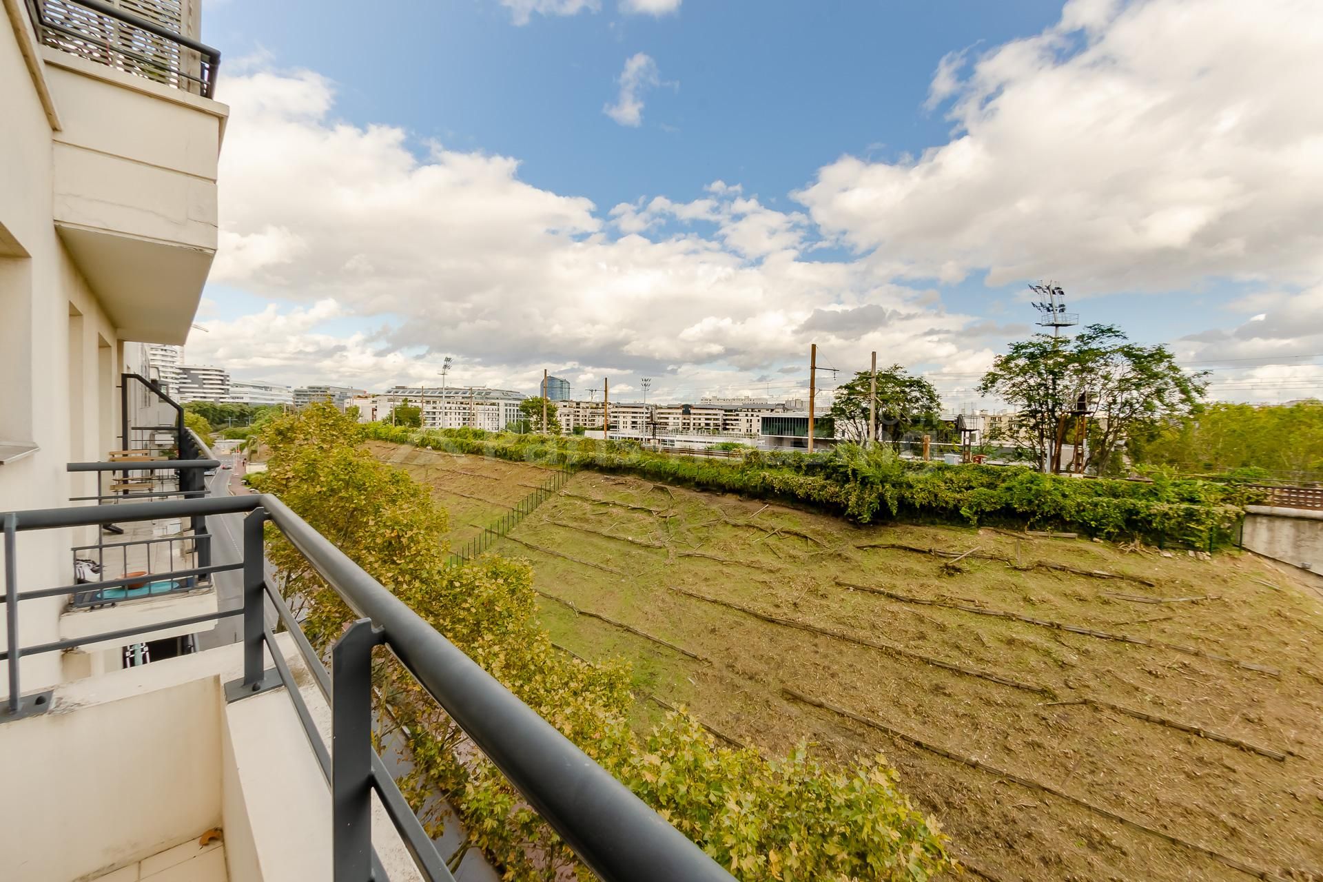 Apartment for rent furnished, Issy les Moulineaux, 1 bedroom, 49.18m2 - Ref: 210386 - Paris-housing - Image 3