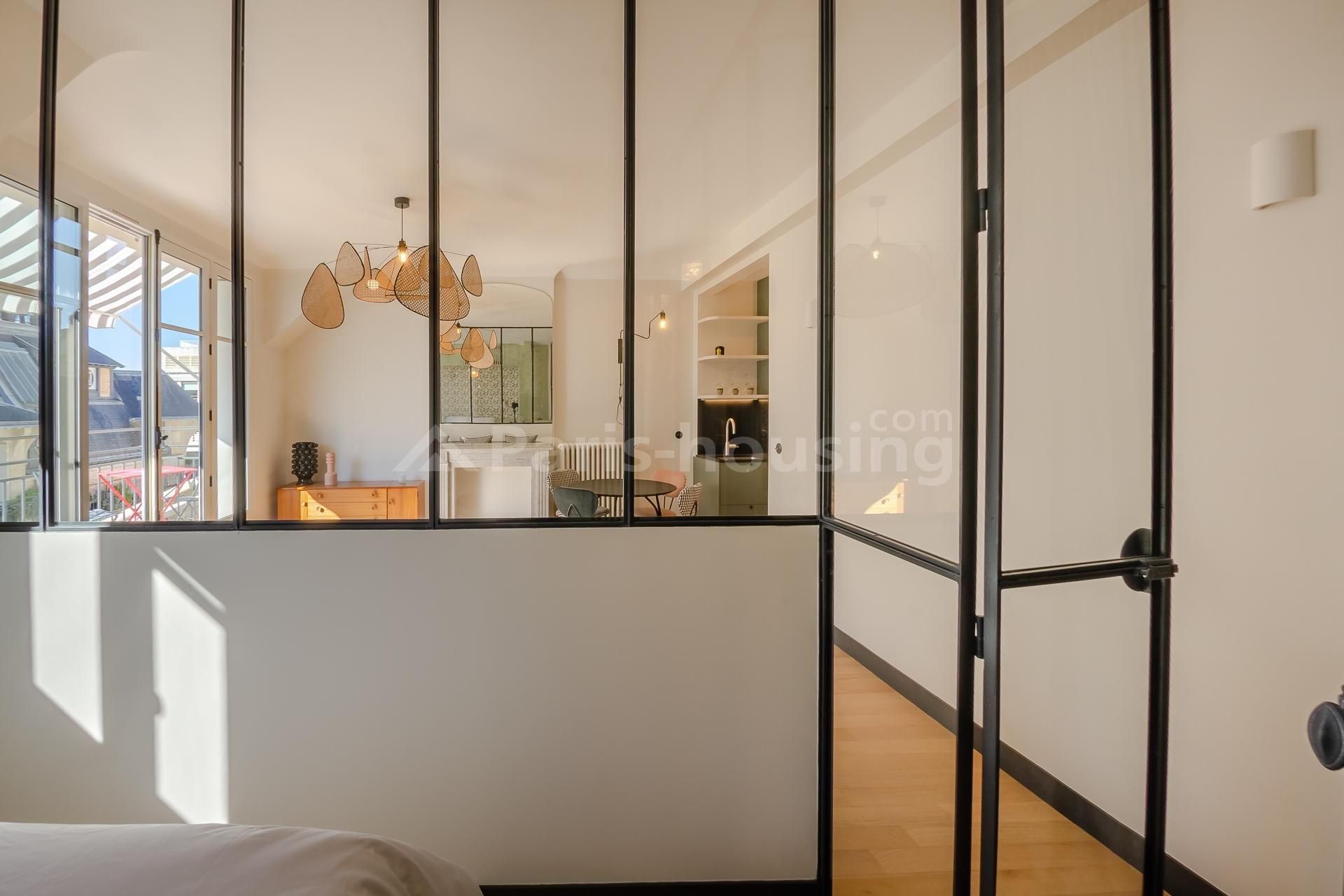 Location appartement meublé, Paris 16ème, 2 pièces, 40.23m2 - Ref: 210389 - Paris-housing - Image 9