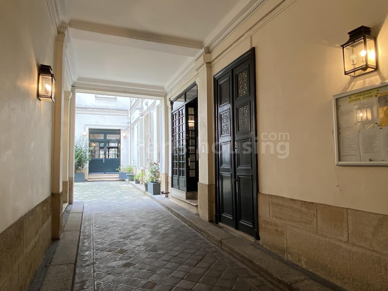 Apartment for rent furnished, Paris 9ème, 1 bedroom, 45.55m2 - Ref: 220403 - Paris-housing - Image 8