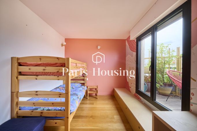 Type: Apartment for rent status: furnished, Paris 15ème, 3 bedrooms, 101.3 m² living area