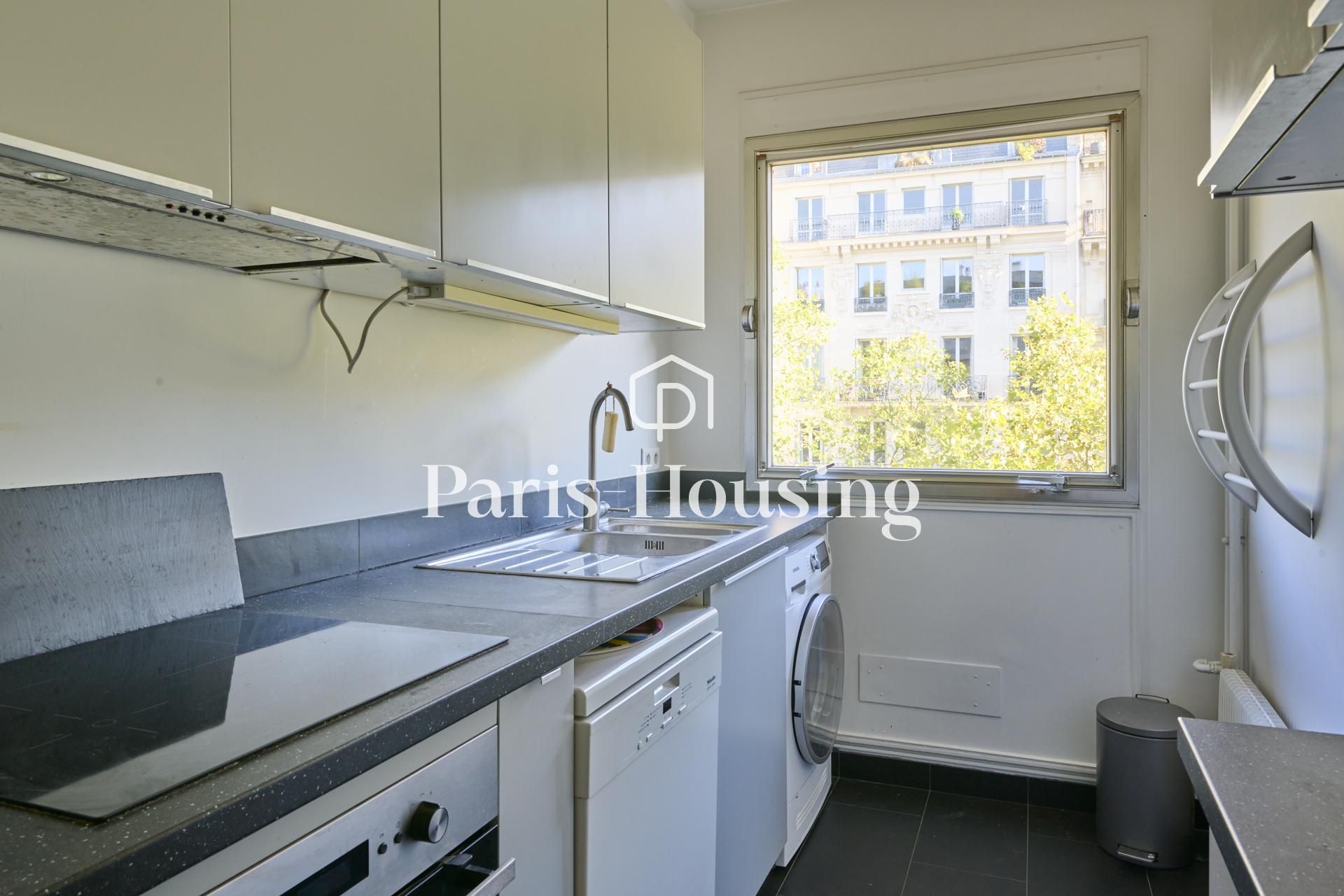 Location appartement meublé, Paris 7ème, 2 pièces, 60.65m2 - Ref: 220419 - Paris-housing - Image 7