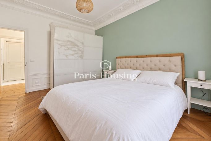 Type: Apartment for rent status: furnished, Paris 18ème, 2 bedrooms, 89.72 m² living area