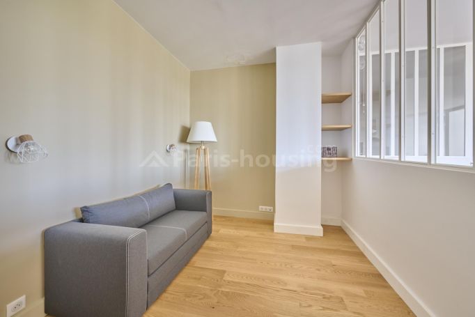 Rue de Ponthieu - Paris 8ème Élysée - Saint - Philippe - du - Roule