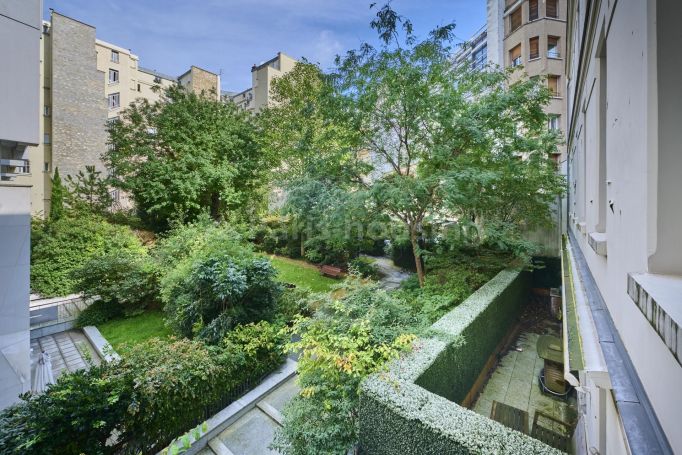 Avenue Raymond Poincaré - Paris 16ème Passy - Chaillot