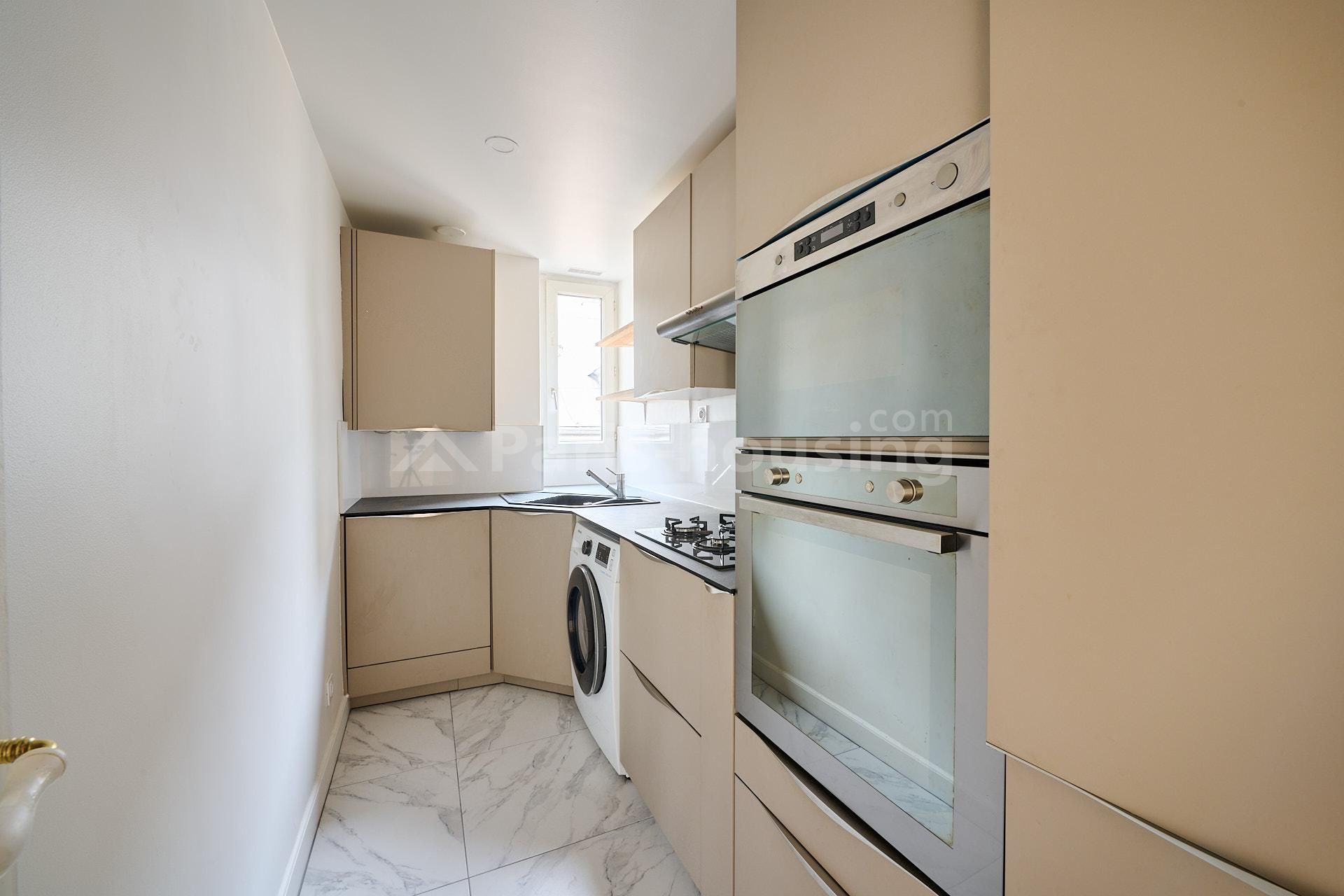 Apartment for rent unfurnished, Paris 1er, 2 bedrooms, 63.85m2 - Ref: 230454 - Paris-housing - Image 3