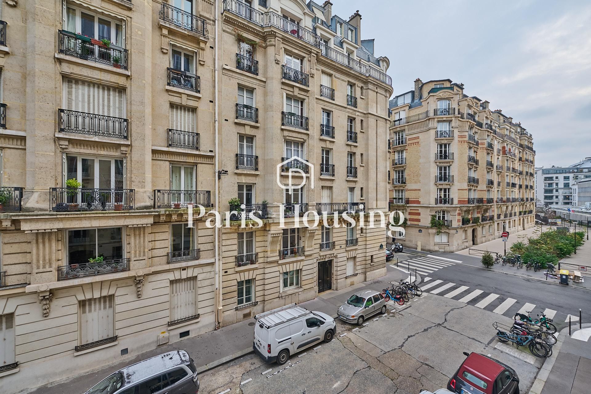Apartment for rent unfurnished, Paris 15ème, 3 bedrooms, 96.3m2 - Ref: 230465 - Paris-housing - Image 9
