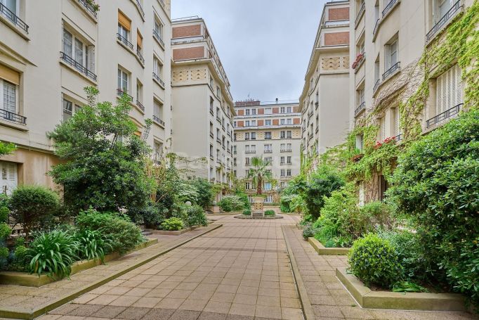 Rue Saint Dominique - Paris 7ème Palais-Bourbon - Gros Caillou