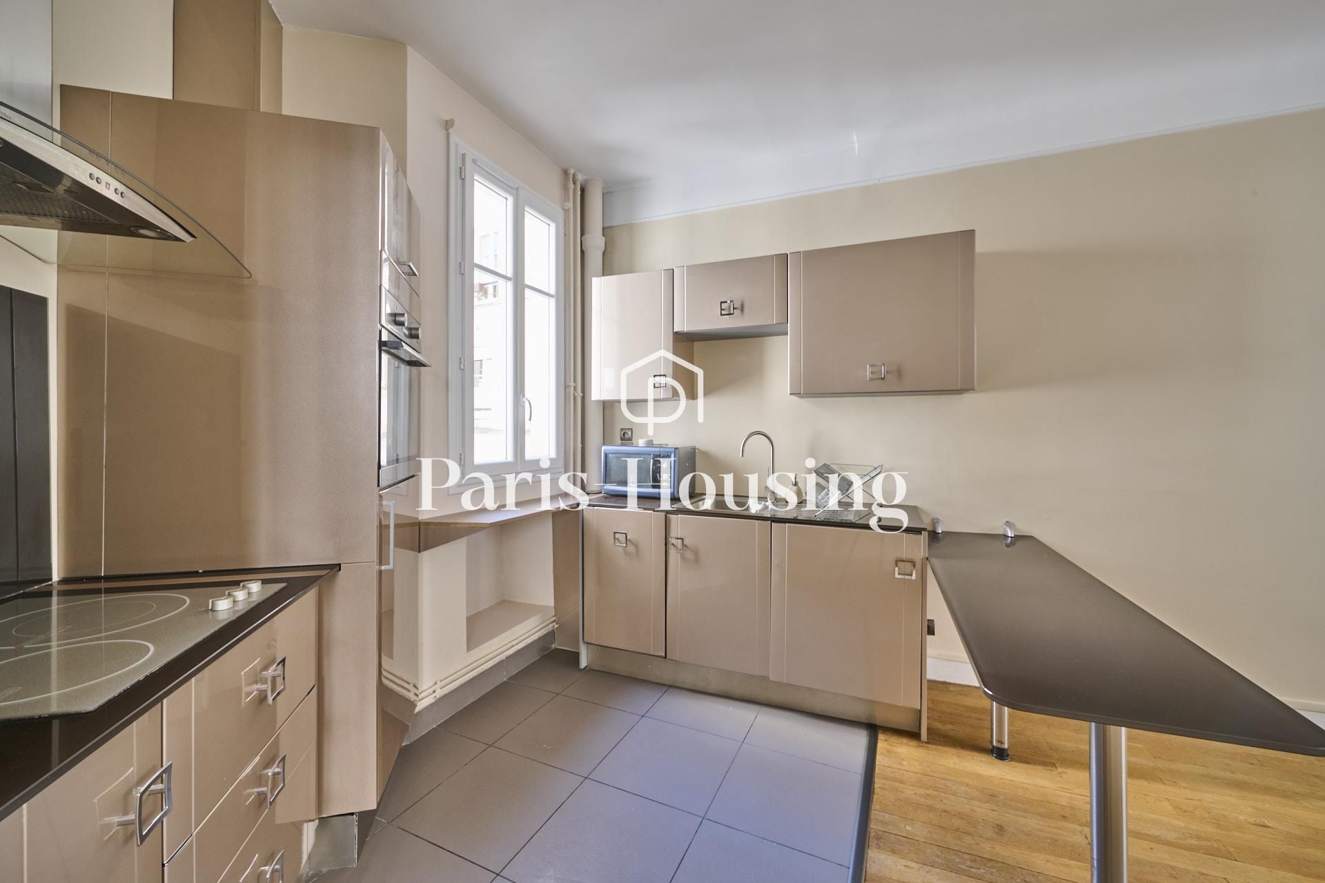 Location appartement vide, Paris 18ème, 2 pièces, 42.69m2 - Ref: 250503 - Paris-housing - Image 3