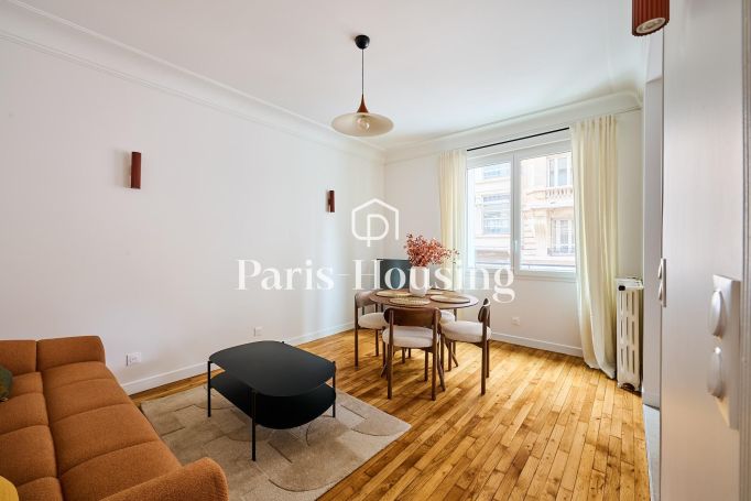 Location type&nbsp;: appartement statut&nbsp;: meublé, Paris 15ème, 2 pièces, 46.77 m² surf. habitable
