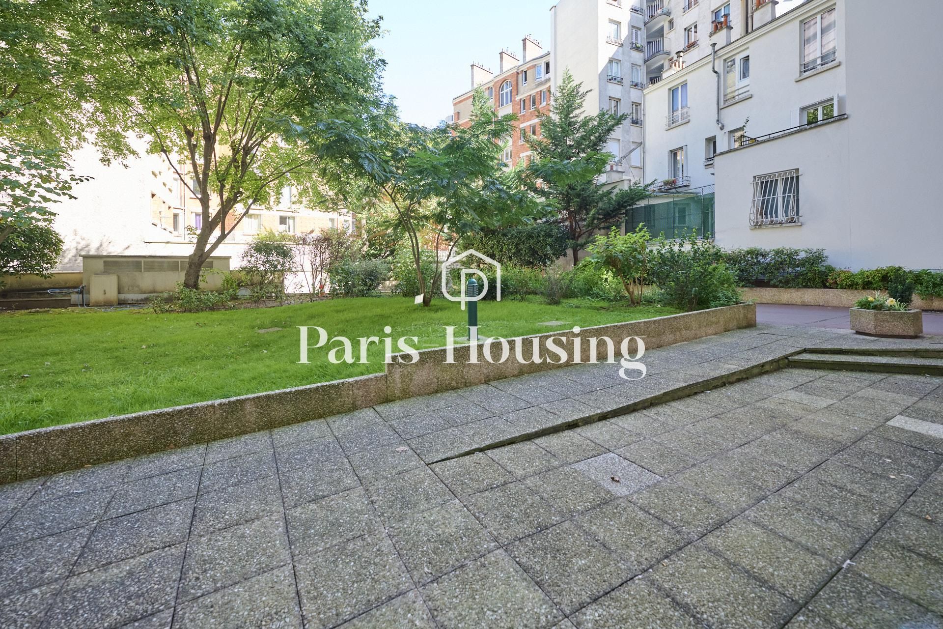 Location studio meublé, Paris 18ème, 1 pièce, 29.45m2 - Ref: 250521 - Paris-housing - Image 8