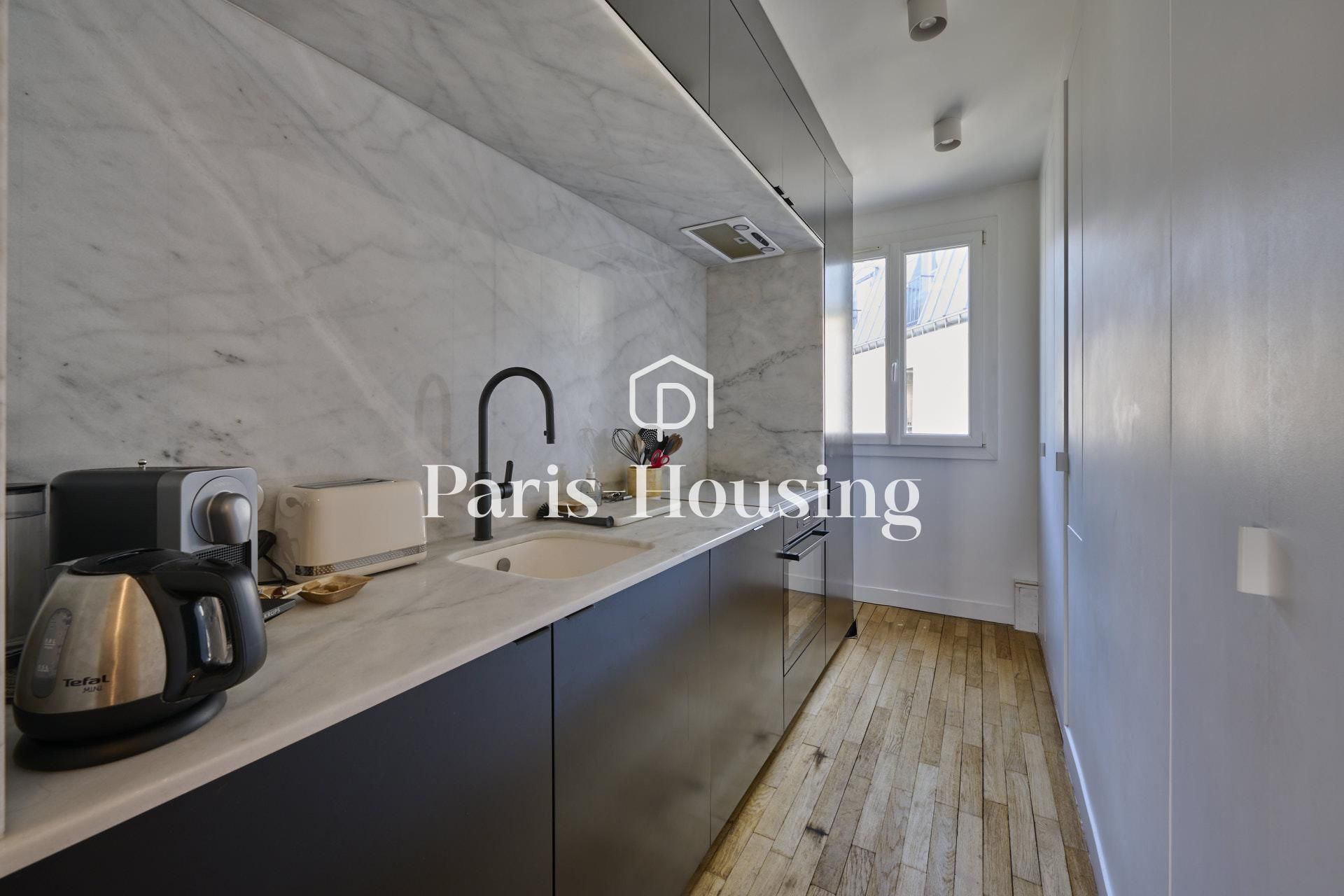 Location appartement meublé, Paris 18ème, 2 pièces, 56.8m2 - Ref: 250524 - Paris-housing - Image 6