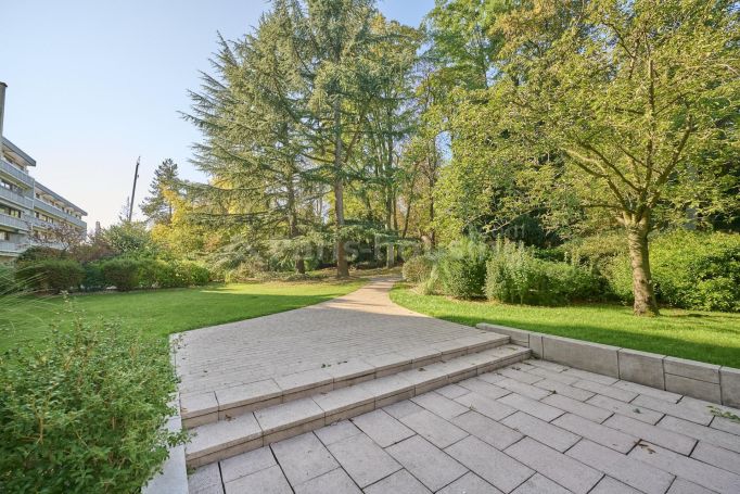 Rue du Mont Valérien - Saint-Cloud - Val d'Or