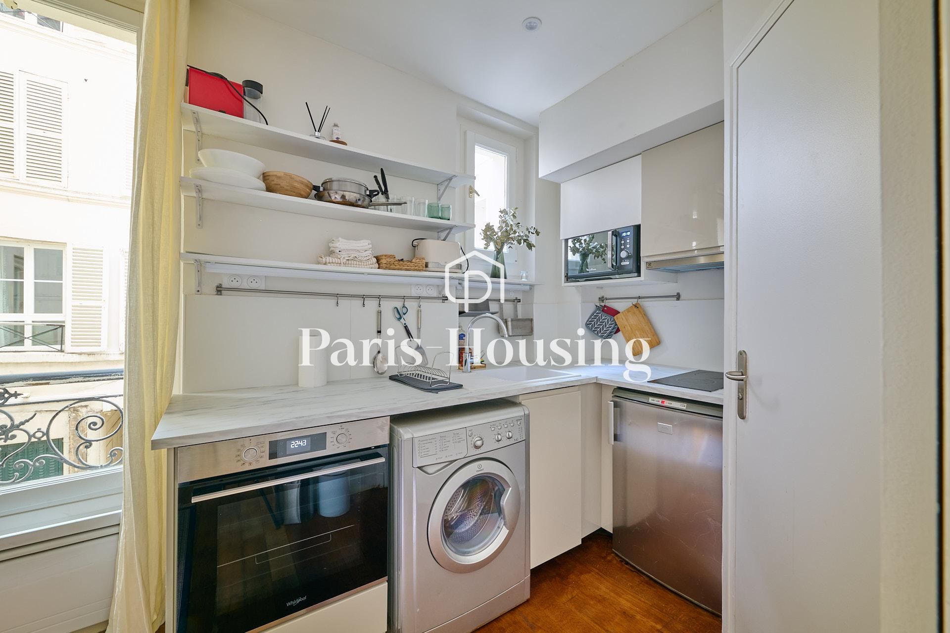 Location studio meublé, Paris 6ème, 1 pièce, 14.11m2 - Ref: 260542 - Paris-housing - Image 4