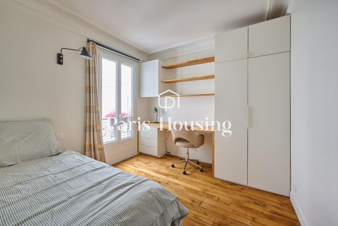 Type: Apartment for rent status: furnished, Paris 18ème, 2 bedrooms, 53.25 m² living area