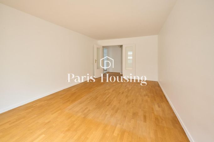 Type: Apartment for rent status: unfurnished, Paris 15ème, 2 bedrooms, 68.75 m² living area