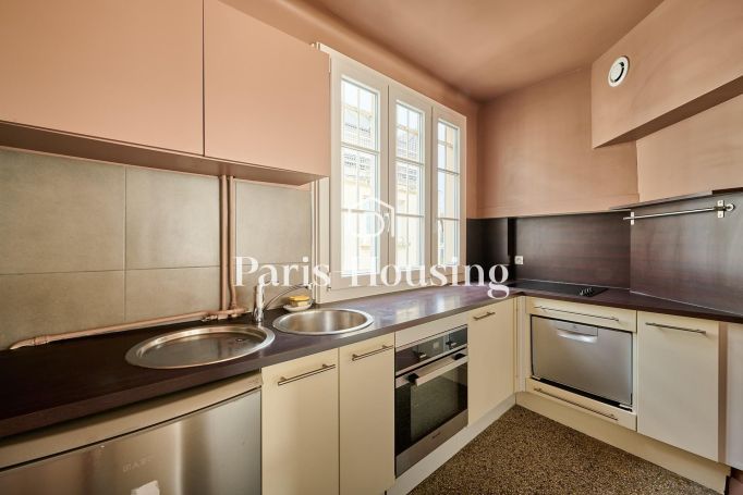 Type: Apartment for rent status: furnished, Paris 16ème, 1 bedroom, 55 m² living area