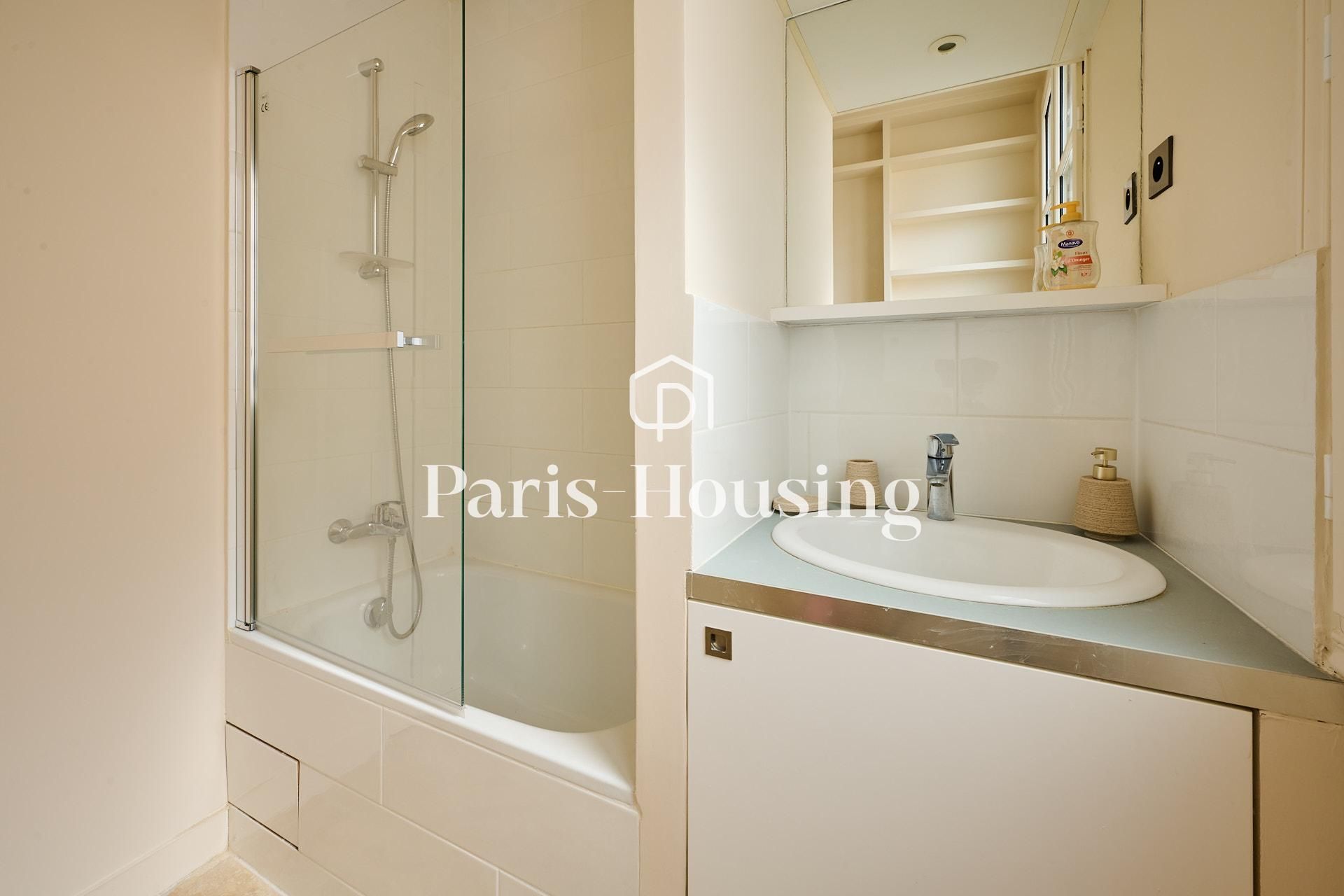 Location appartement meublé, Paris 15ème, 2 pièces, 47.83m2 - Ref: 260551 - Paris-housing - Image 9
