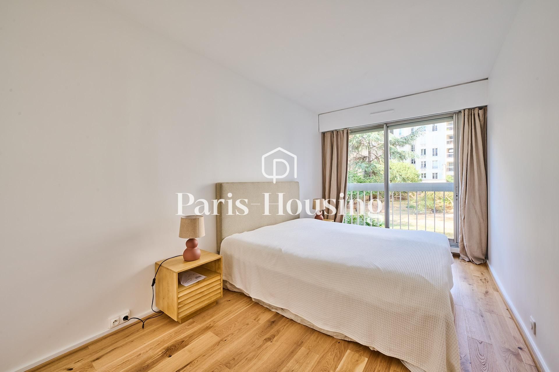 Apartment for rent furnished, Paris 15ème, 1 bedroom, 46.15m2 - Ref: 260555 - Paris-housing - Image 11