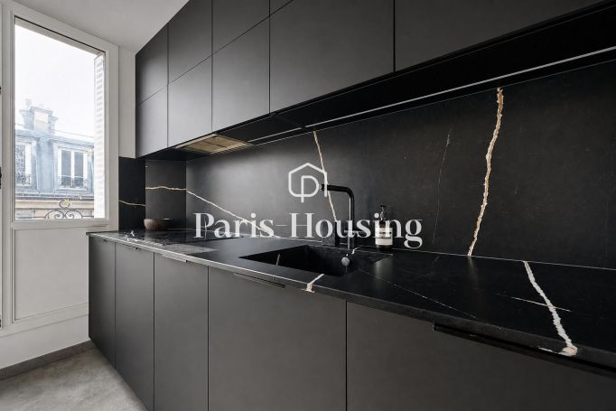 Location type&nbsp;: appartement statut&nbsp;: meublé, Paris 9ème, 4 pièces, 88.81 m² surf. habitable