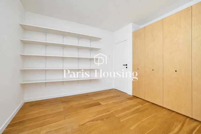 Type: Apartment for rent status: furnished, Paris 11ème, 2 bedrooms, 71.18 m² living area