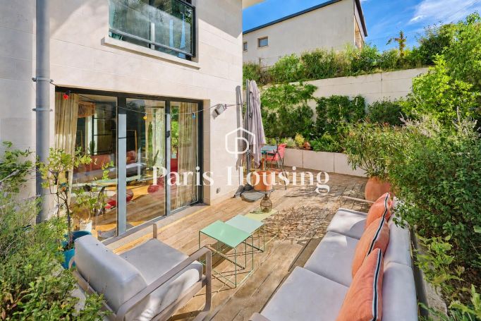 Type: Apartment for rent status: furnished, Garches, 3 bedrooms, 122.8 m² living area
