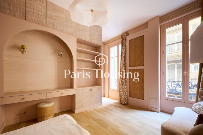 Type: Apartment for rent status: furnished, Paris 16ème, 4 bedrooms, 225.82 m² living area
