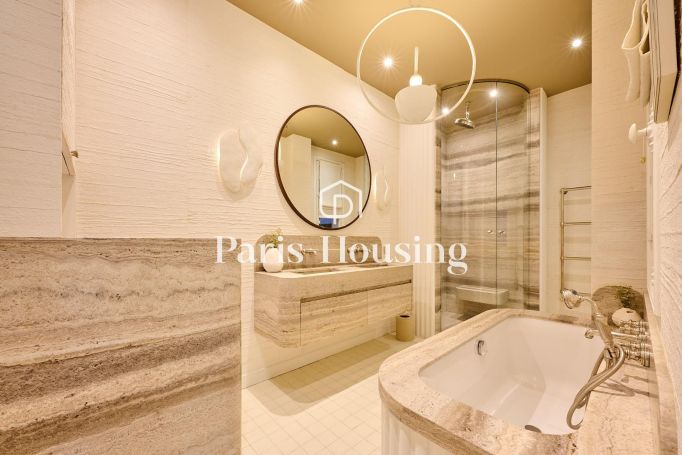 Type: Apartment for rent status: furnished, Paris 16ème, 4 bedrooms, 225.82 m² living area