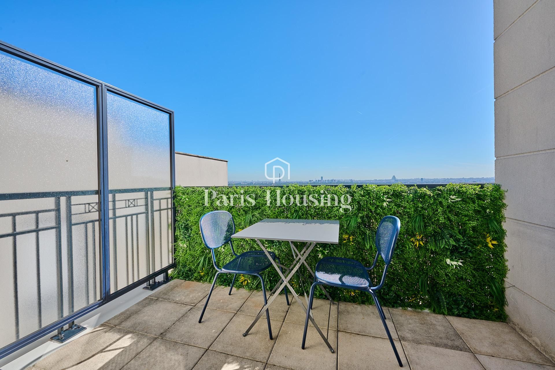 Location appartement meublé, Suresnes, 2 pièces, 40.48m2 - Ref: 260570 - Paris-housing - Image 2