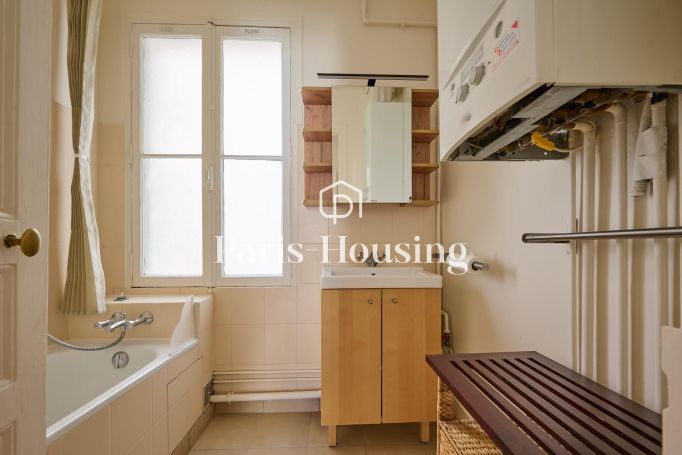 Type: Apartment for rent status: furnished, Paris 5ème, 1 bedroom, 39.04 m² living area
