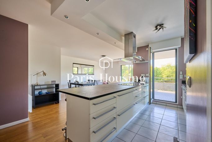 Type: Apartment for rent status: furnished, Issy les Moulineaux, 3 bedrooms, 94.15 m² living area