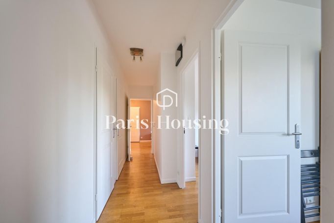 Type: Apartment for rent status: furnished, Issy les Moulineaux, 3 bedrooms, 94.15 m² living area