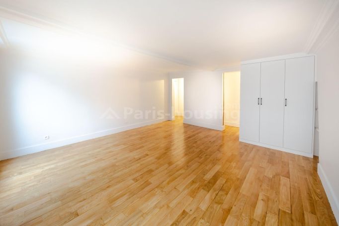 Studio to rent in Paris 6, 1 bedroom, €1,150 - 140121