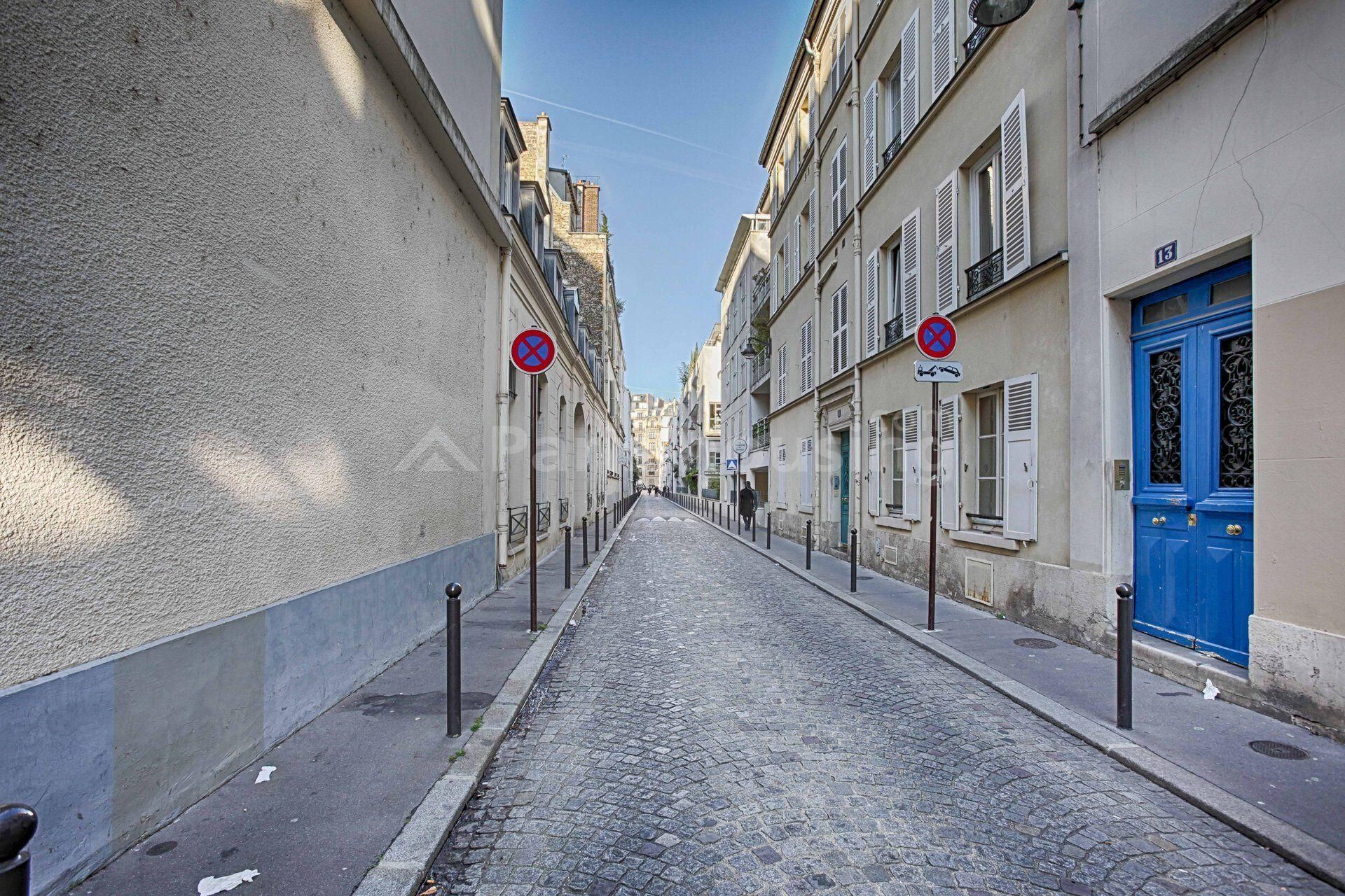 Studio to rent in Paris 75007 - €1,180 per month - Ref 140839