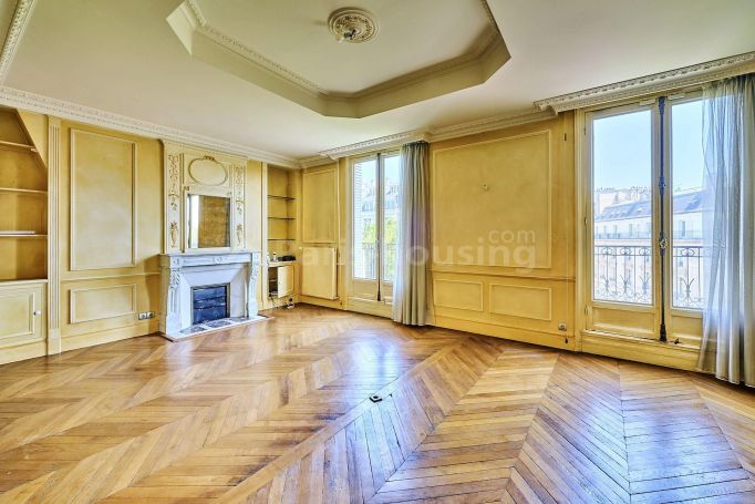 Apartment for sale in Paris 16, 2 bedroom, €1,684,000 - 230436